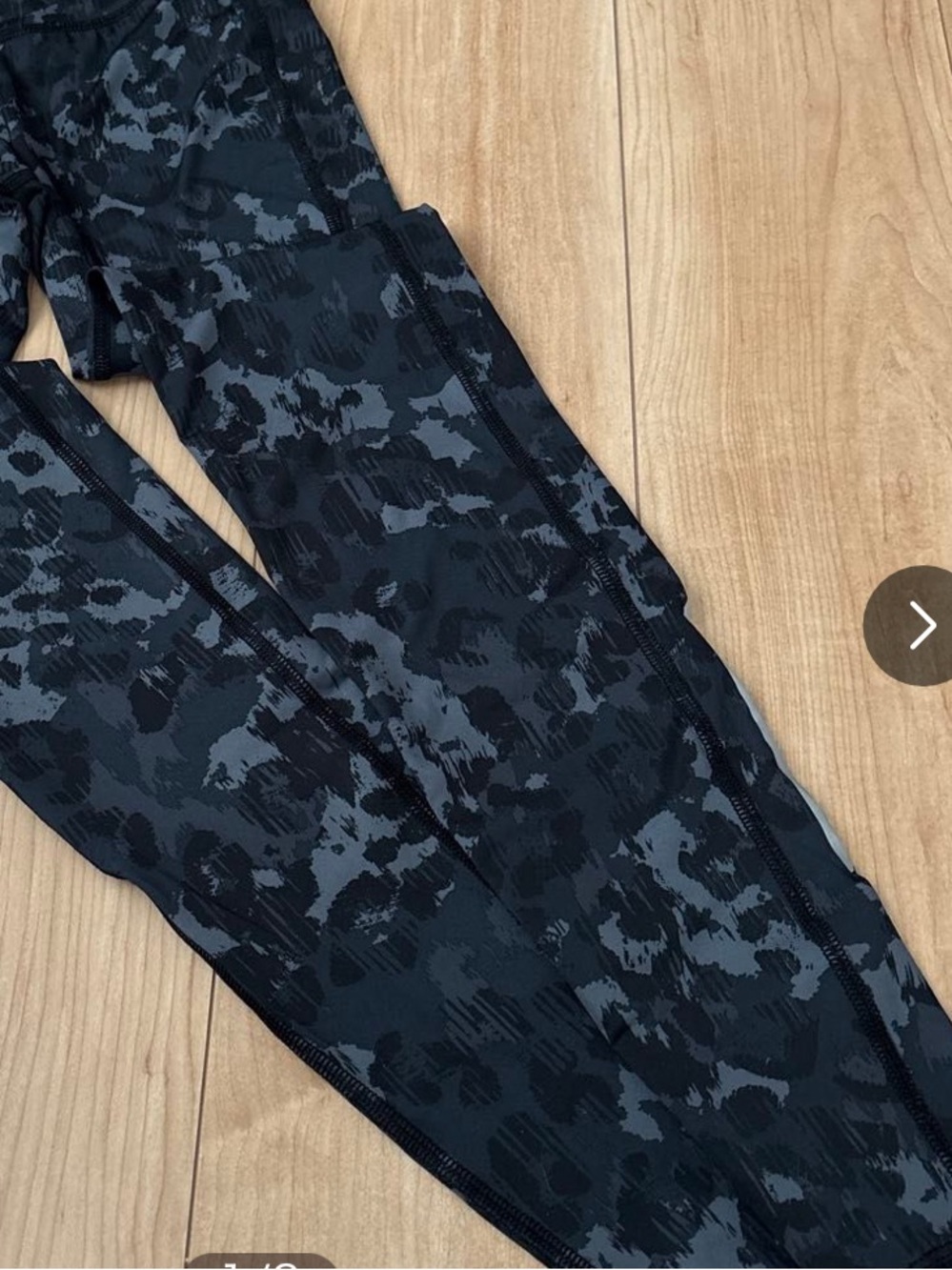 Old Navy Active Go-Dry moisture wicking camo pattern leggings w/back pocket sz S